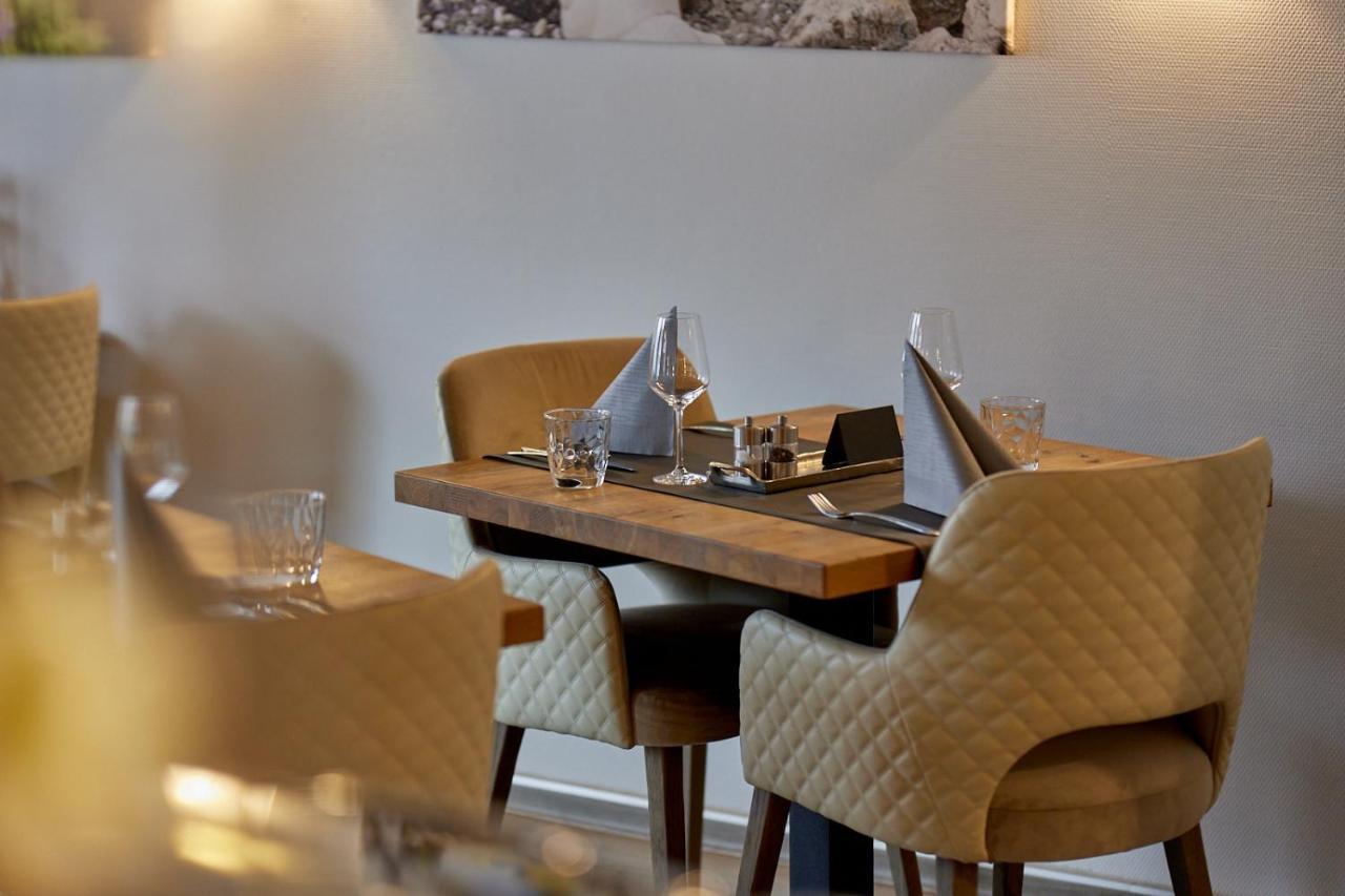 Hotel Moselhotel Weinhaus Simon 'sauna'restaurant'eladesaeule Wintrich