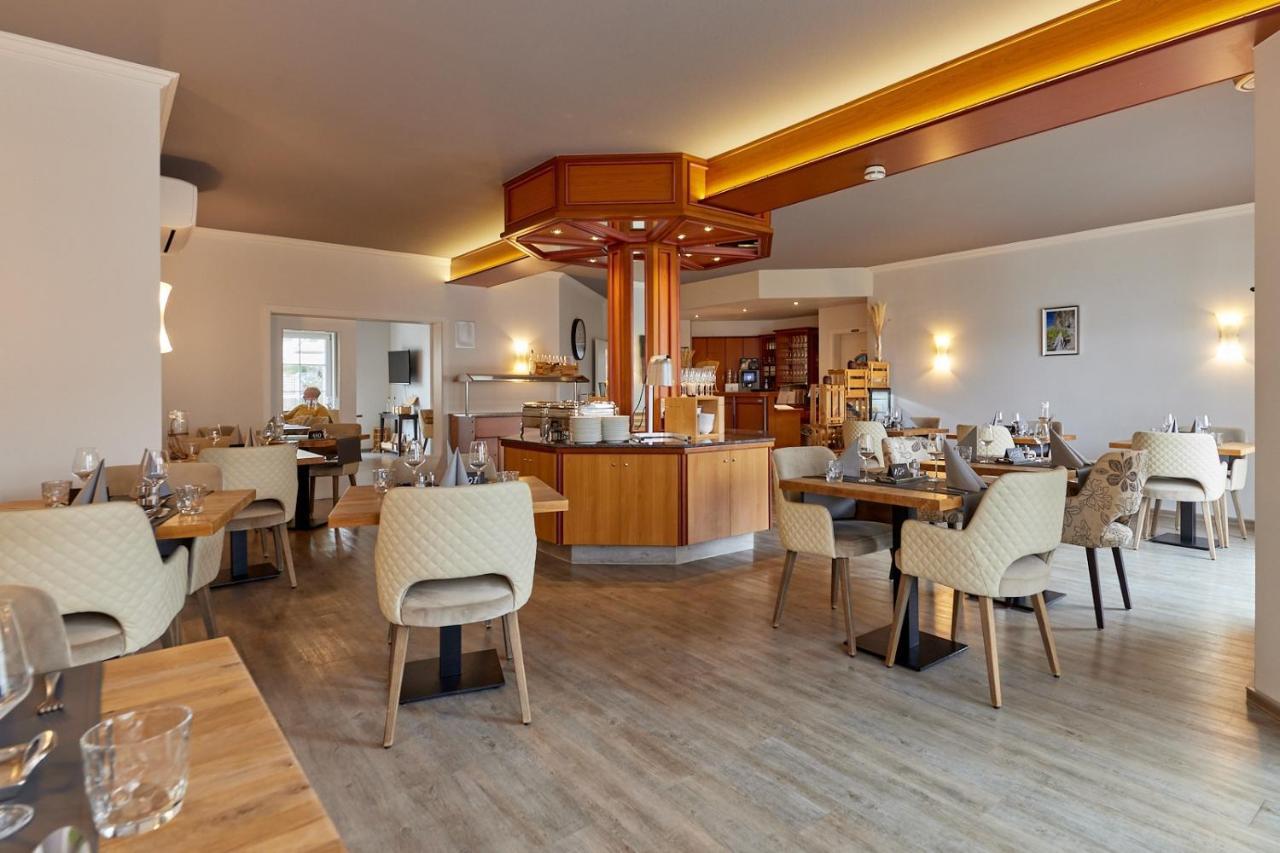 Moselhotel Weinhaus Simon 'sauna'restaurant'eladesaeule Wintrich