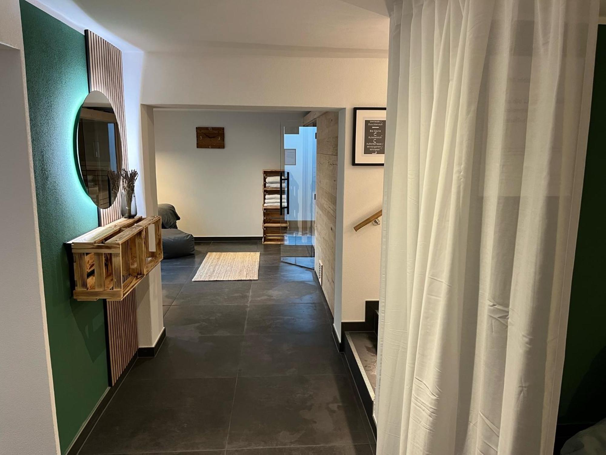 Hotel Moselhotel Weinhaus Simon 'sauna'restaurant'eladesaeule 3*